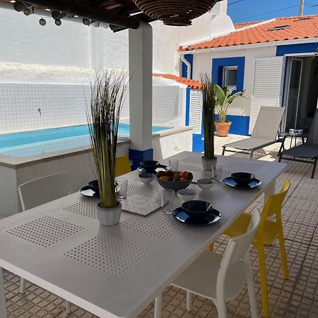 הוילה רגואנגוס דה מונסאראז Casa Caridade מראה חיצוני תמונה